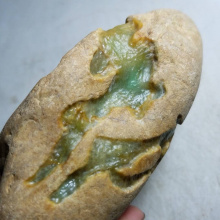 琳轩缅甸翡翠原石玉石毛料拍卖直播大马坎开窗料打灯色鲜艳